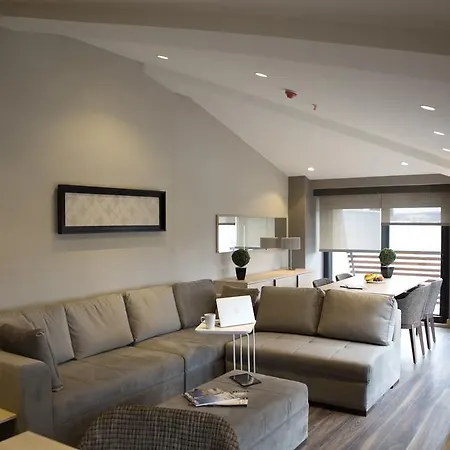 Hawthorn By Wyndham Hotel 2*