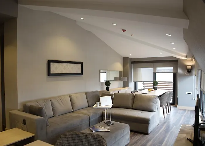 Hawthorn By Wyndham Hotell 2*