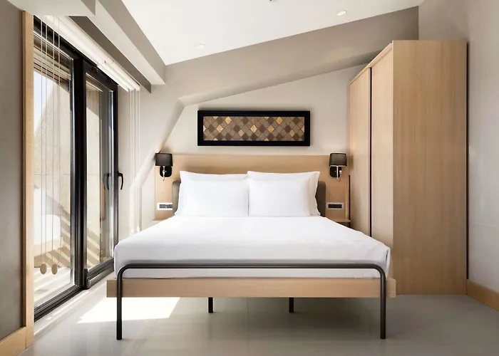 Hawthorn By Wyndham 2*